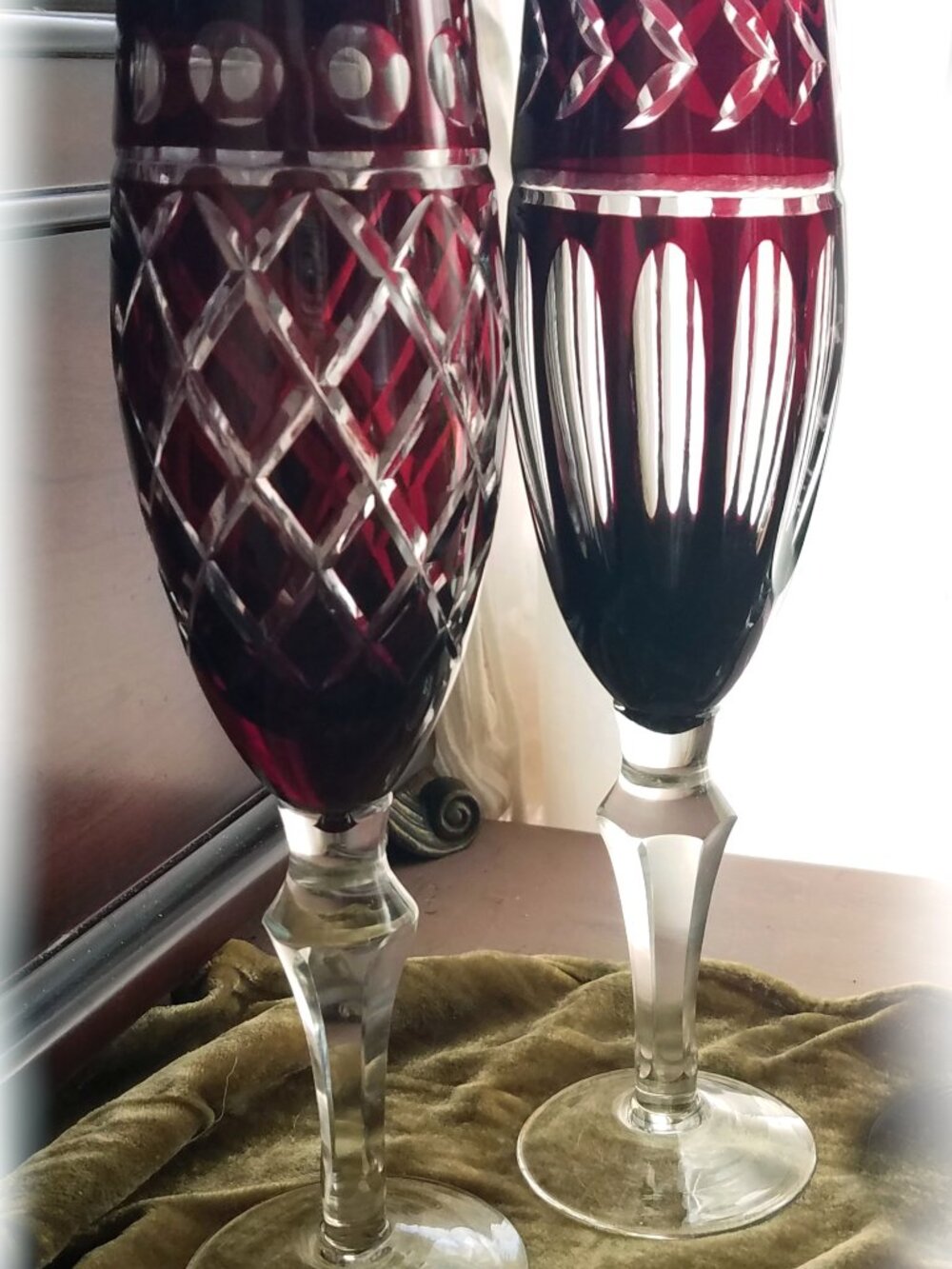 Ruby Cut to Clear Glass Crystal Champagne Flutes, Pair
